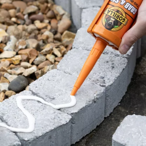 Gorilla Grab & Seal Hibrid Tömítő és Ragasztó – kültéri alkalmazás betonfelületen, vízálló, időjárás- és hőálló tömítő, erős tapadással