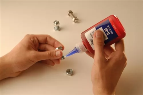 EMS Force TL-43 Zaišťovač závitov, stredná pevnosť 15ml