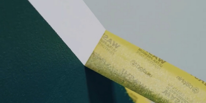 Pokračujte na video o Blue Dolphin Washi Ultra Premium 30mm x 50m maliarskej a maskovacej páske s čistými, ostrými líniami a bezstopym odstránením